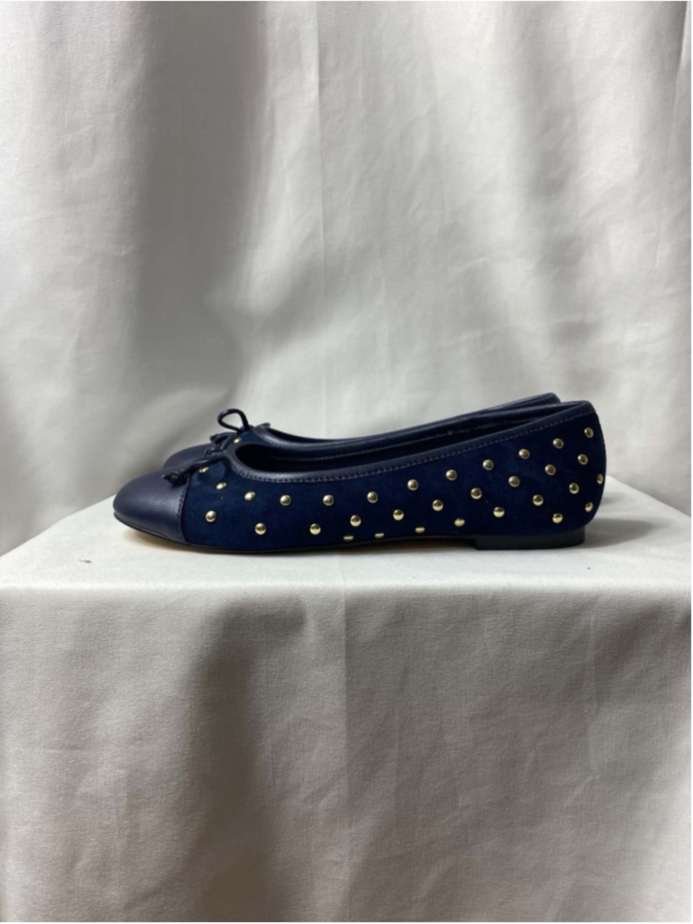 Talbots Women's Navy Suede Studded Slip-On Ballet Flats Bow Round Toe 5 Casual - Picture 8 of 10